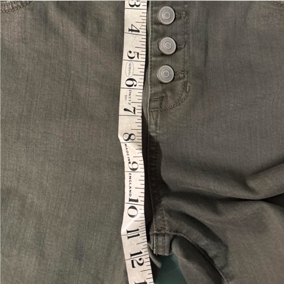 Altar'd State Women's Size 29/9 Stretch Green High Rise Jeans Sand Dollar - Picture 8 of 9